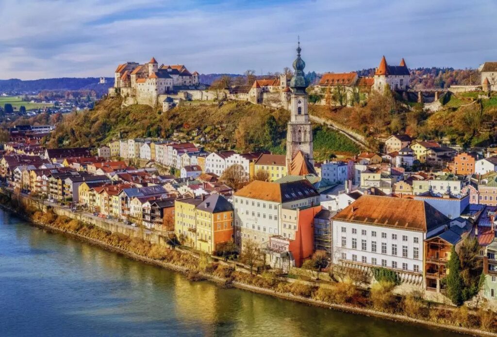7 reasons to love Bavaria – Most Visited Place in Germany - Lederhosen For Sale