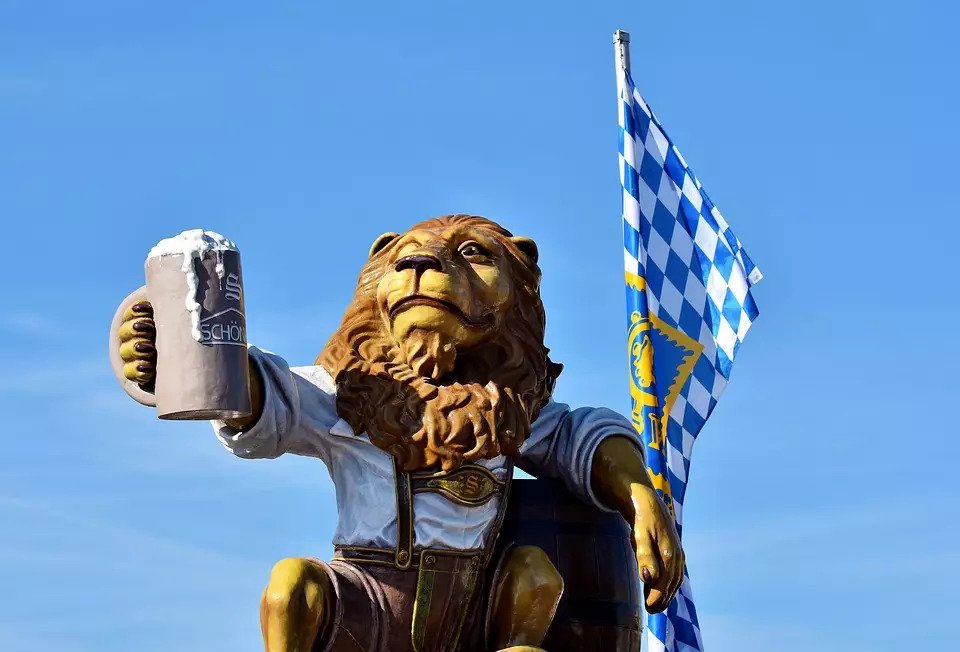 How to Choose Best Lederhosen in 2019 Oktoberfest - Lederhosen For Sale