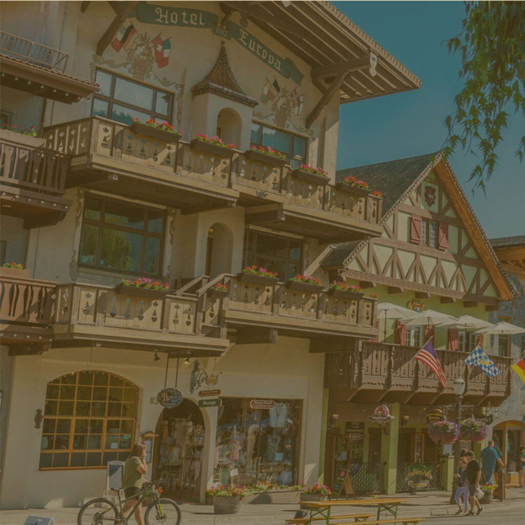 Leavenworth Oktoberfest - Lederhosen For Sale